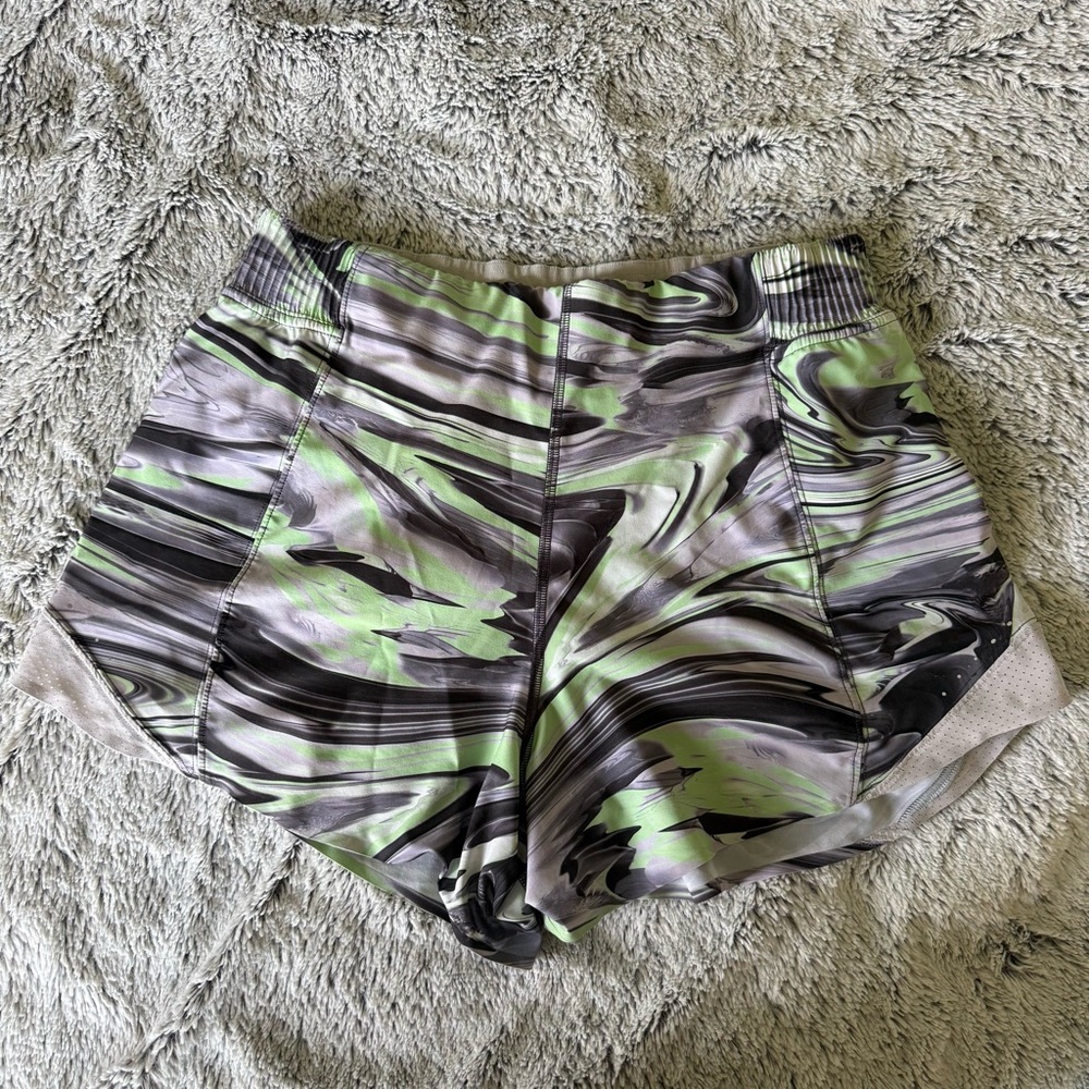 Lululemon Hotty Hot SE HR